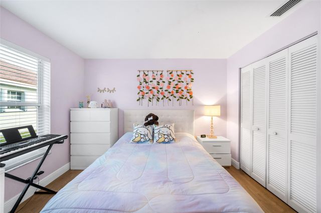 1156 Cedar Falls Dr, Weston, FL 33327