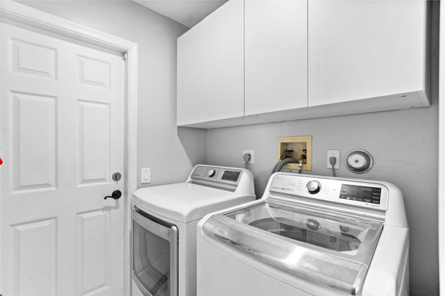 1156 Cedar Falls Dr, Weston, FL 33327