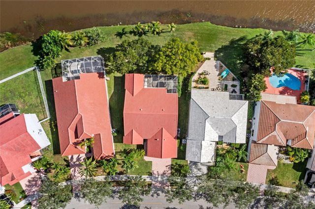 1156 Cedar Falls Dr, Weston, FL 33327