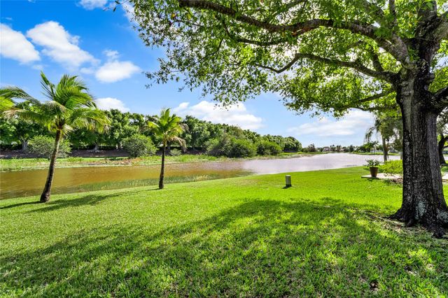 1156 Cedar Falls Dr, Weston, FL 33327