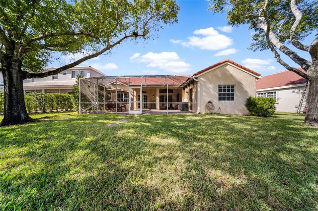 1156 Cedar Falls Dr, Weston, FL 33327