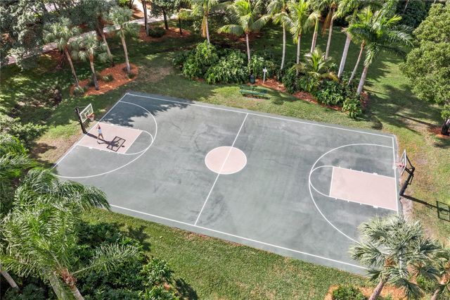 1156 Cedar Falls Dr, Weston, FL 33327