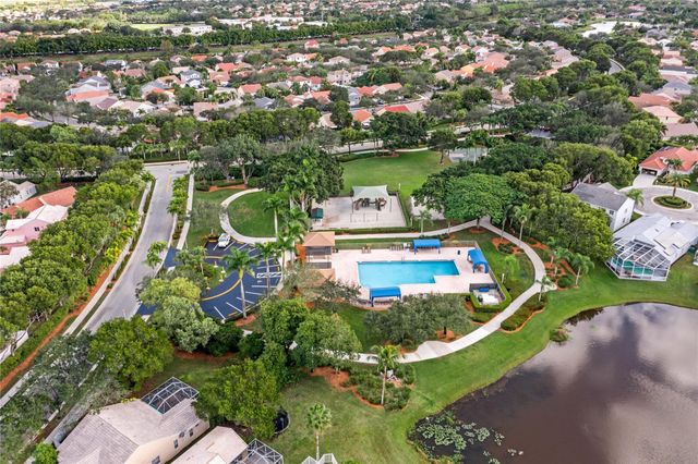 1156 Cedar Falls Dr, Weston, FL 33327