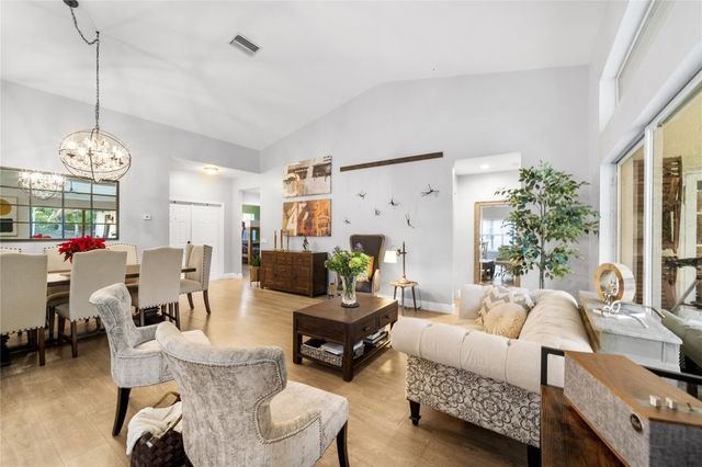 1156 Cedar Falls Dr, Weston, FL 33327