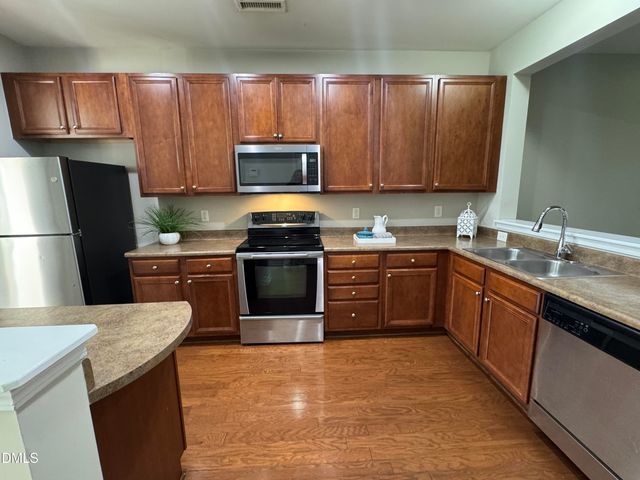 6641 Clarksburg Place, Raleigh, NC 27616