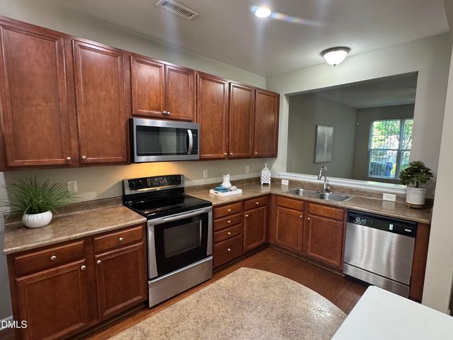6641 Clarksburg Place, Raleigh, NC 27616