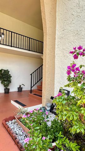 173 Lake Dora Drive 173, West Palm Beach, FL 33411
