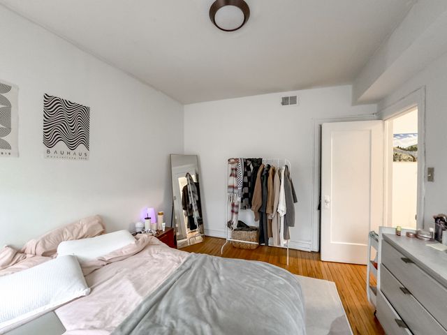 2019 N Humboldt Boulevard 2E, Chicago, IL 60647