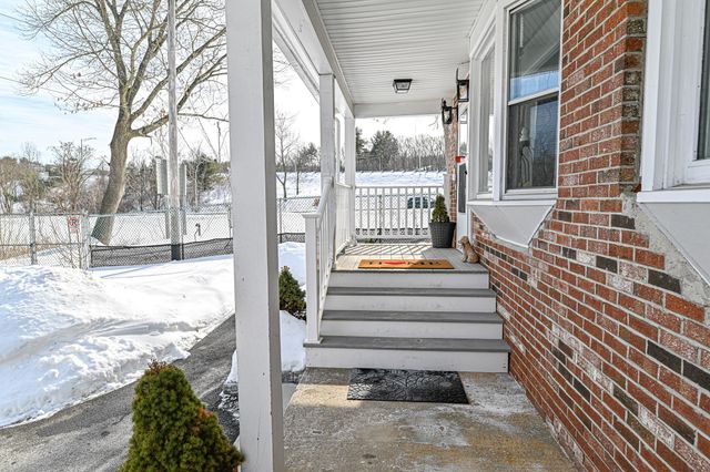 1 Thompson Road, Nashua, NH 03060