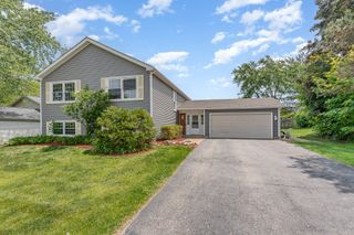 792 Ravenswood Court, Lake Zurich, IL 60047