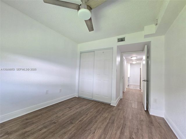 2890 N Oakland Forest Drive 102, Oakland Park, FL 33309