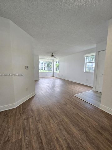 2890 N Oakland Forest Drive 102, Oakland Park, FL 33309