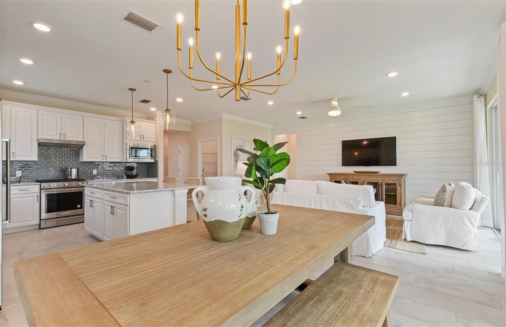 Image 11 of property listing at 2711 SERENITY MEADOW DRIVE, Kissimmee, FL 34744