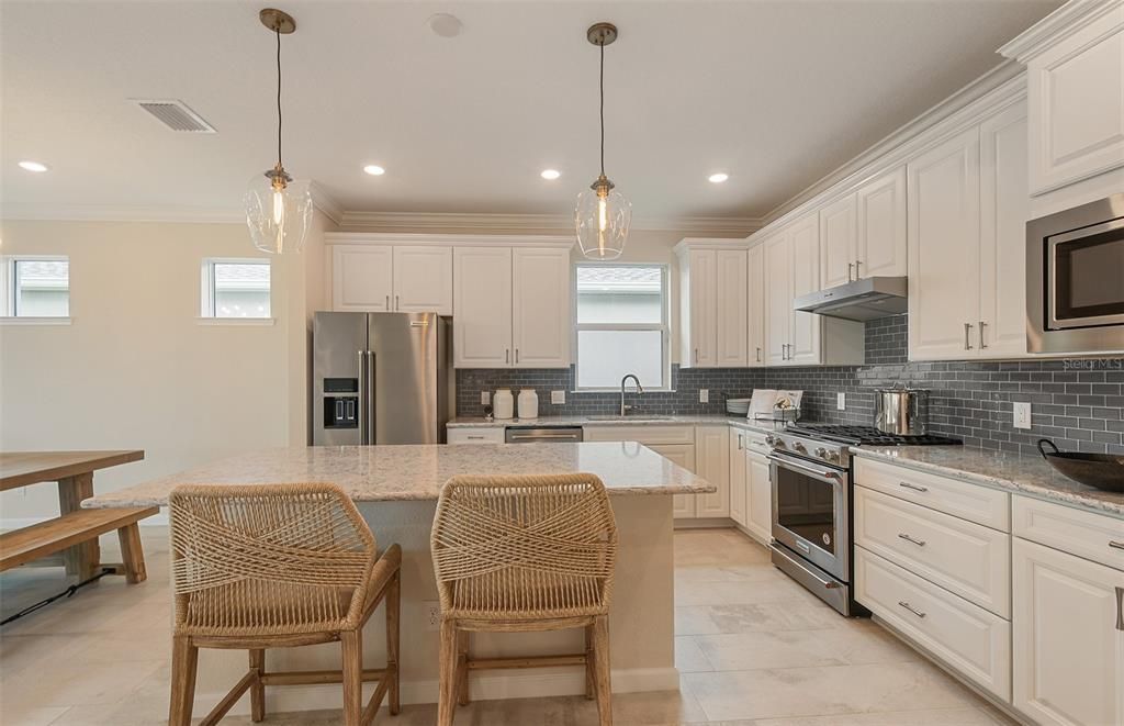 Image 3 of property listing at 2711 SERENITY MEADOW DRIVE, Kissimmee, FL 34744