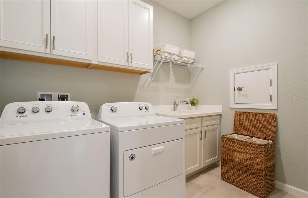 Image 32 of property listing at 2711 SERENITY MEADOW DRIVE, Kissimmee, FL 34744