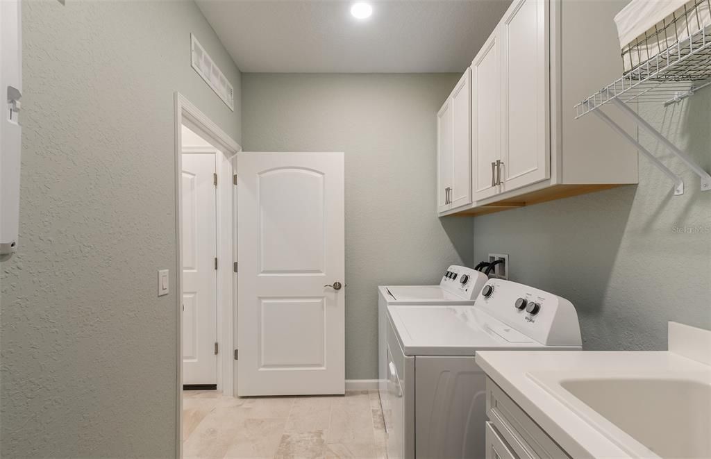Image 33 of property listing at 2711 SERENITY MEADOW DRIVE, Kissimmee, FL 34744