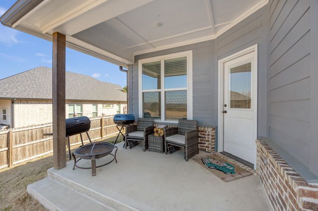 8435 Lakeway Dr., Tyler, TX 75703