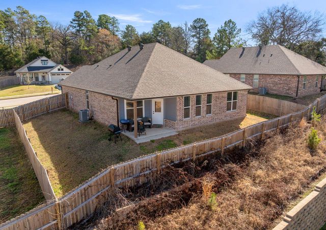 8435 Lakeway Dr., Tyler, TX 75703