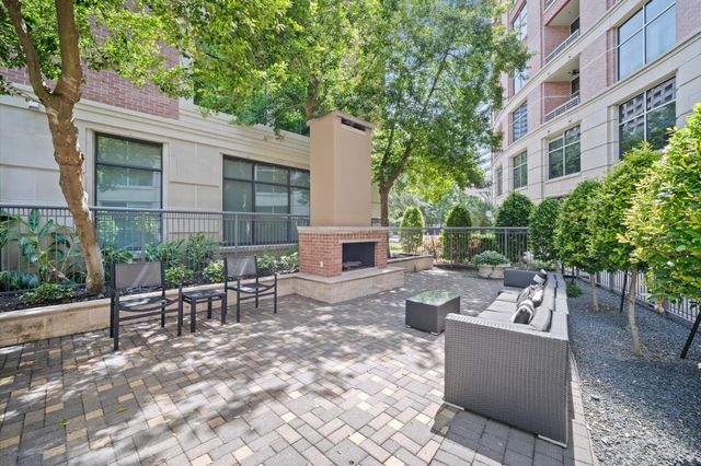 1901 Post Oak Boulevard 204, Houston, TX 77056