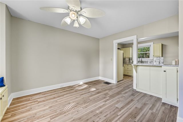 1039 N Keel Ridge Rd, Hermitage, PA 16148