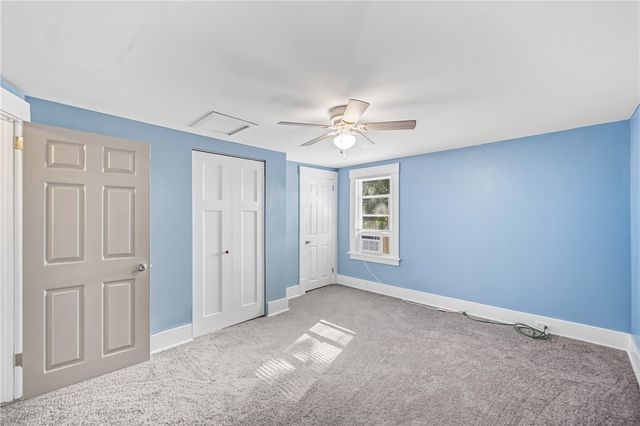 1039 N Keel Ridge Rd, Hermitage, PA 16148