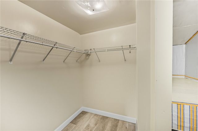 1039 N Keel Ridge Rd, Hermitage, PA 16148