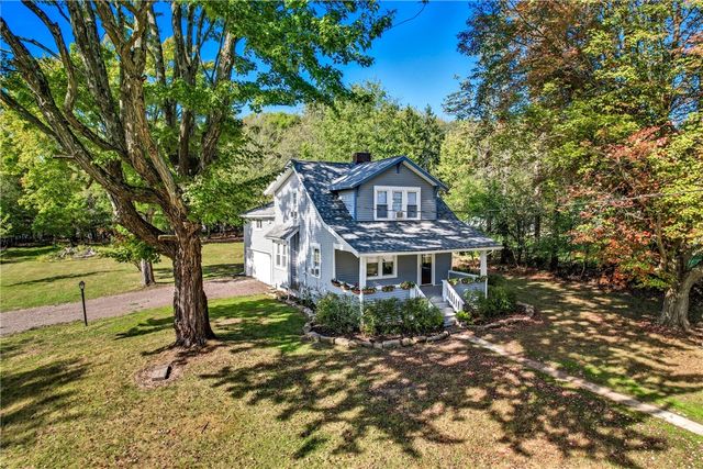 1039 N Keel Ridge Rd, Hermitage, PA 16148