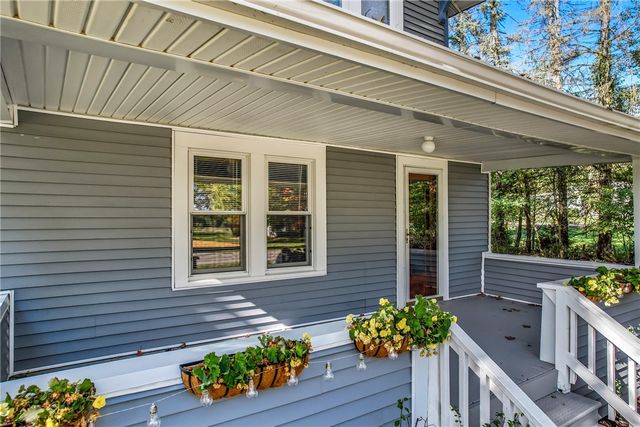 1039 N Keel Ridge Rd, Hermitage, PA 16148