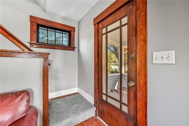 1039 N Keel Ridge Rd, Hermitage, PA 16148