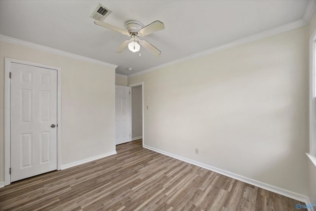 1703 Buena Vista Circle SE, Decatur, AL 35601