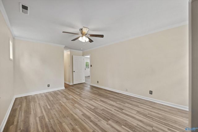 1703 Buena Vista Circle SE, Decatur, AL 35601