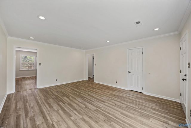1703 Buena Vista Circle SE, Decatur, AL 35601