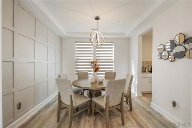 1517 Leonis Pl, Vista, CA 92083