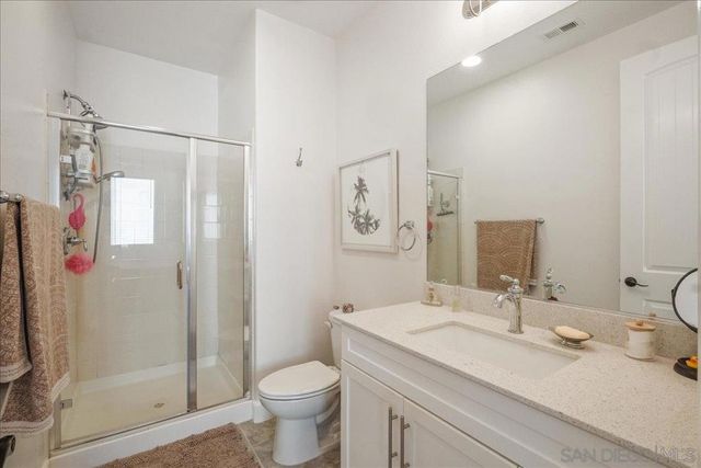 1517 Leonis Pl, Vista, CA 92083