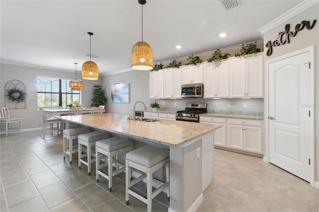 17724 POLO TRAIL, Lakewood Ranch, FL 34211