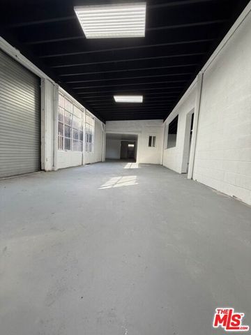 4435 S Santa Fe Avenue, Vernon, CA 90058