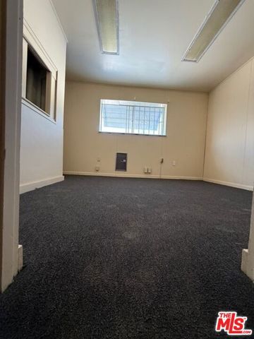 4435 S Santa Fe Avenue, Vernon, CA 90058