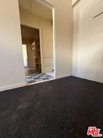 4435 S Santa Fe Avenue, Vernon, CA 90058