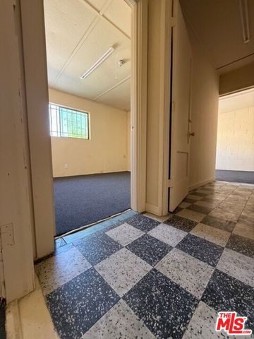4435 S Santa Fe Avenue, Vernon, CA 90058