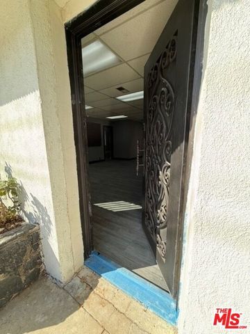 4435 S Santa Fe Avenue, Vernon, CA 90058