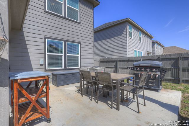 417 Briarfield, Seguin, TX 78155