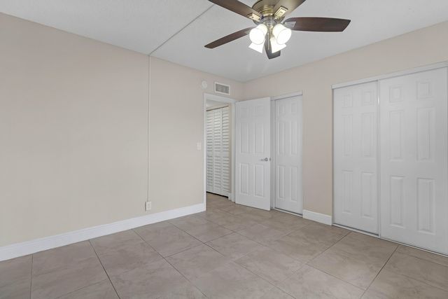520 NE 45TH Street 4, Boca Raton, FL 33431