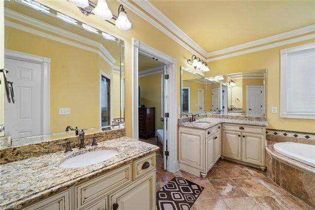 6007 Old Orchard Road, Kernersville, NC 27284