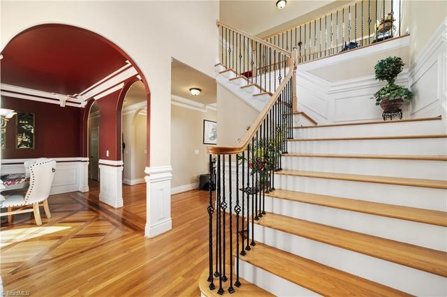 6007 Old Orchard Road, Kernersville, NC 27284