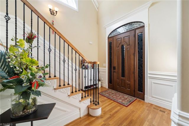 6007 Old Orchard Road, Kernersville, NC 27284