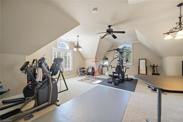 6007 Old Orchard Road, Kernersville, NC 27284