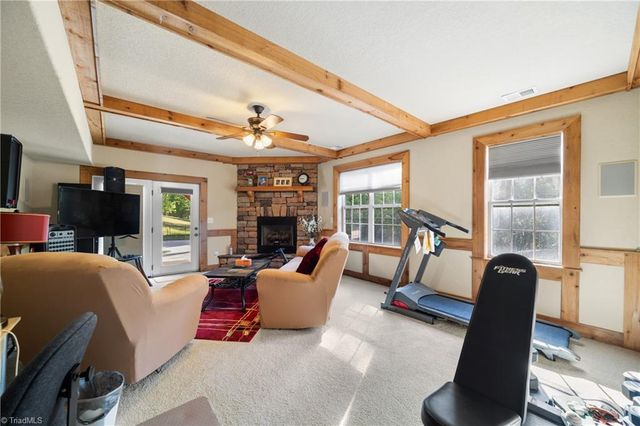 6007 Old Orchard Road, Kernersville, NC 27284