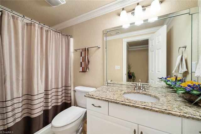 6007 Old Orchard Road, Kernersville, NC 27284