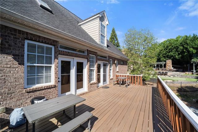 6007 Old Orchard Road, Kernersville, NC 27284