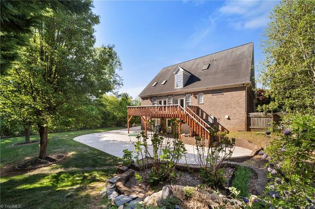 6007 Old Orchard Road, Kernersville, NC 27284